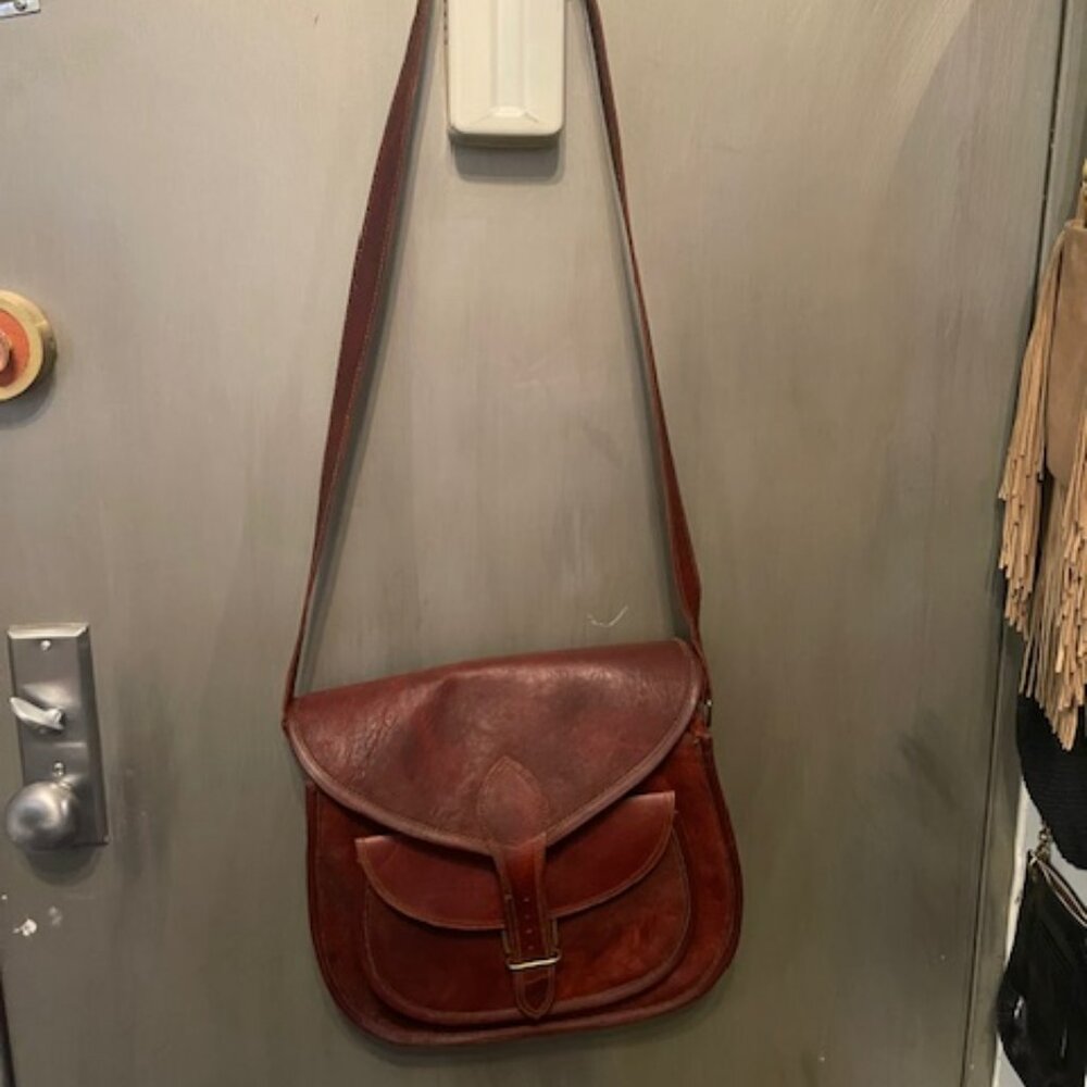Handmade Vintage Style Genuine Brown Leather Cross Body Shoulder Bag - Picture 13 of 16